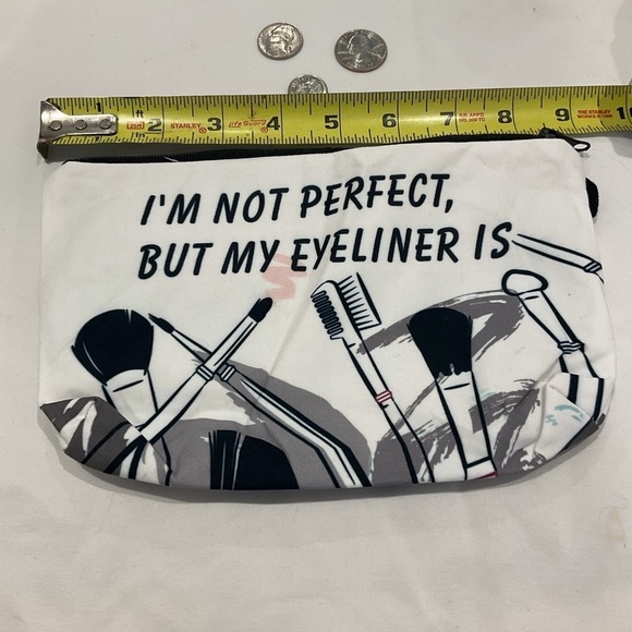 Black & White Cosmetic Bag / Make-Up Case - Picture 5 of 7